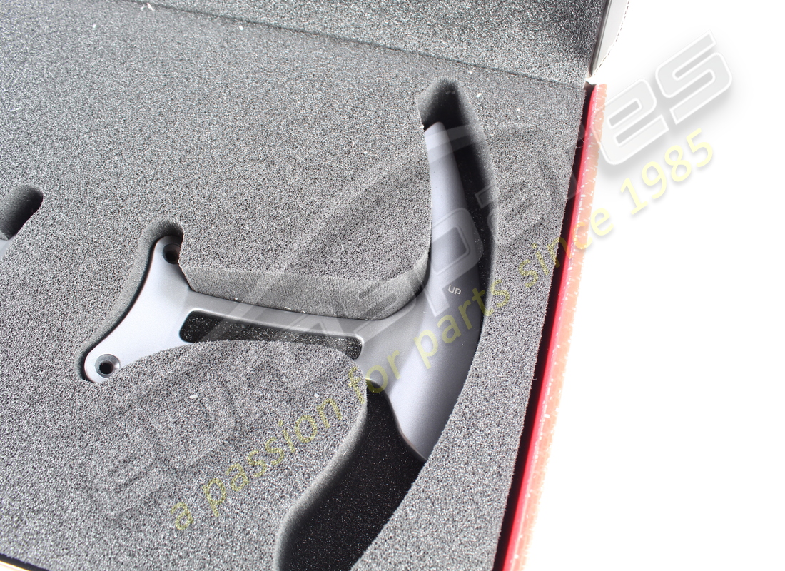 CONJUNTO DE PALETA DE CAMBIO FERRARI USADO. NÚMERO DE PARTE 263763 (4) conjunto de paleta de cambio ferrari usado. número de parte 263763 (4)