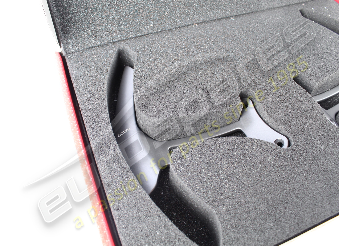 CONJUNTO DE PALETA DE CAMBIO FERRARI USADO. NÚMERO DE PARTE 263763 (3) conjunto de paleta de cambio ferrari usado. número de parte 263763 (3)