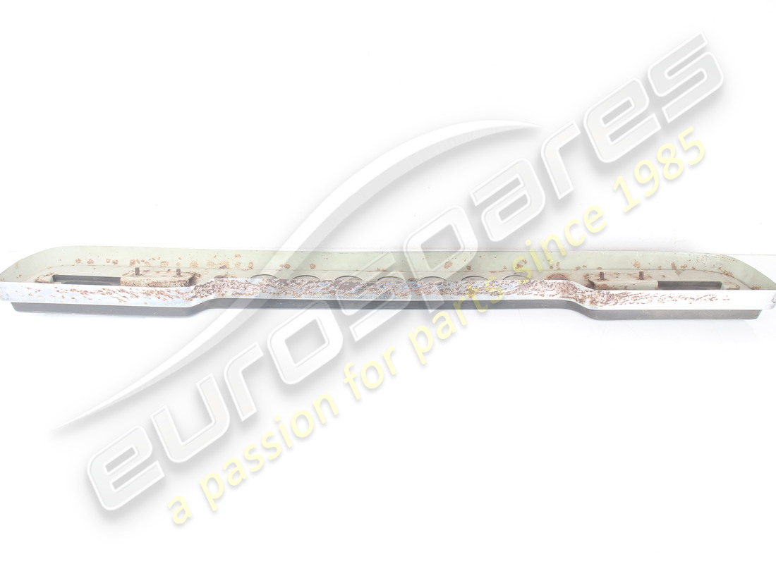 parachoques trasero ferrari usado. número de parte 40018004 (3)