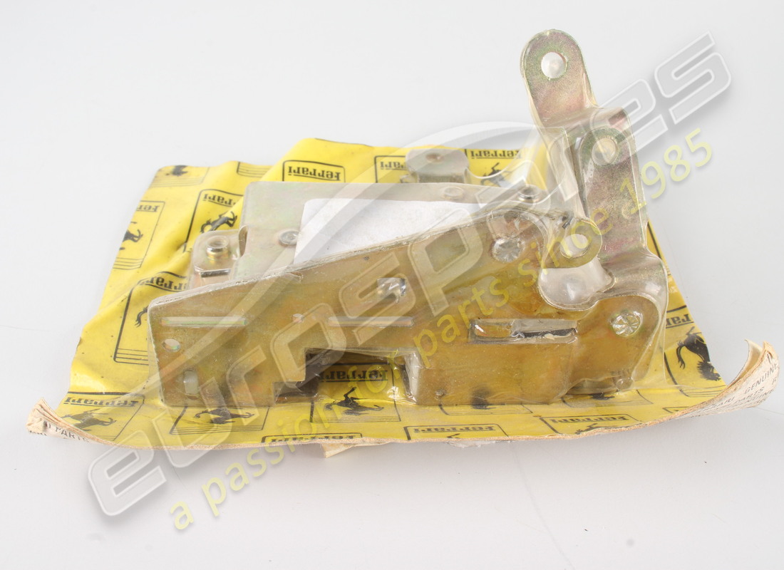 nueva ferrari cerradura de la puerta izquierda. número de parte 61775500 (2)
