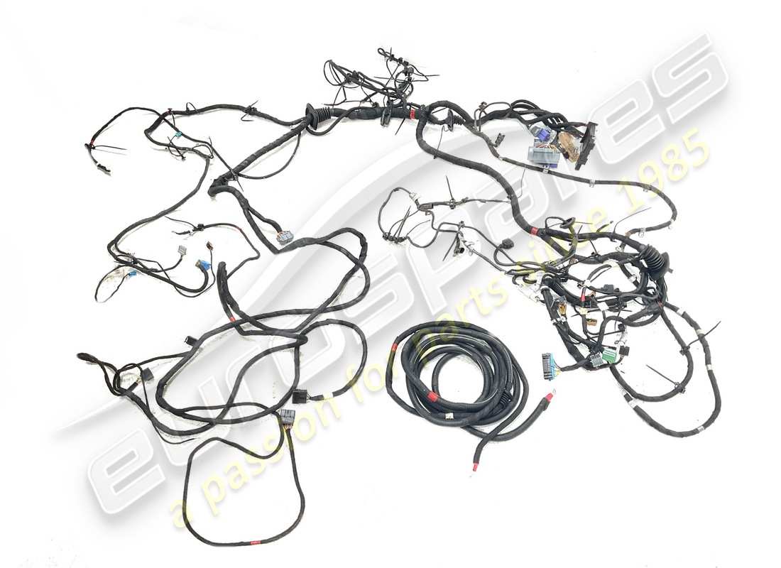 CABLE COMP. DE EQUIPAJE RHD Maserati USADO, HIFI. NÚMERO DE PARTE 266055 (1)
