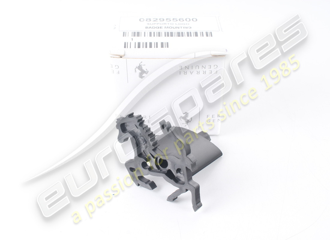 nuevo montaje de insignia ferrari. número de parte 82955600 (1)