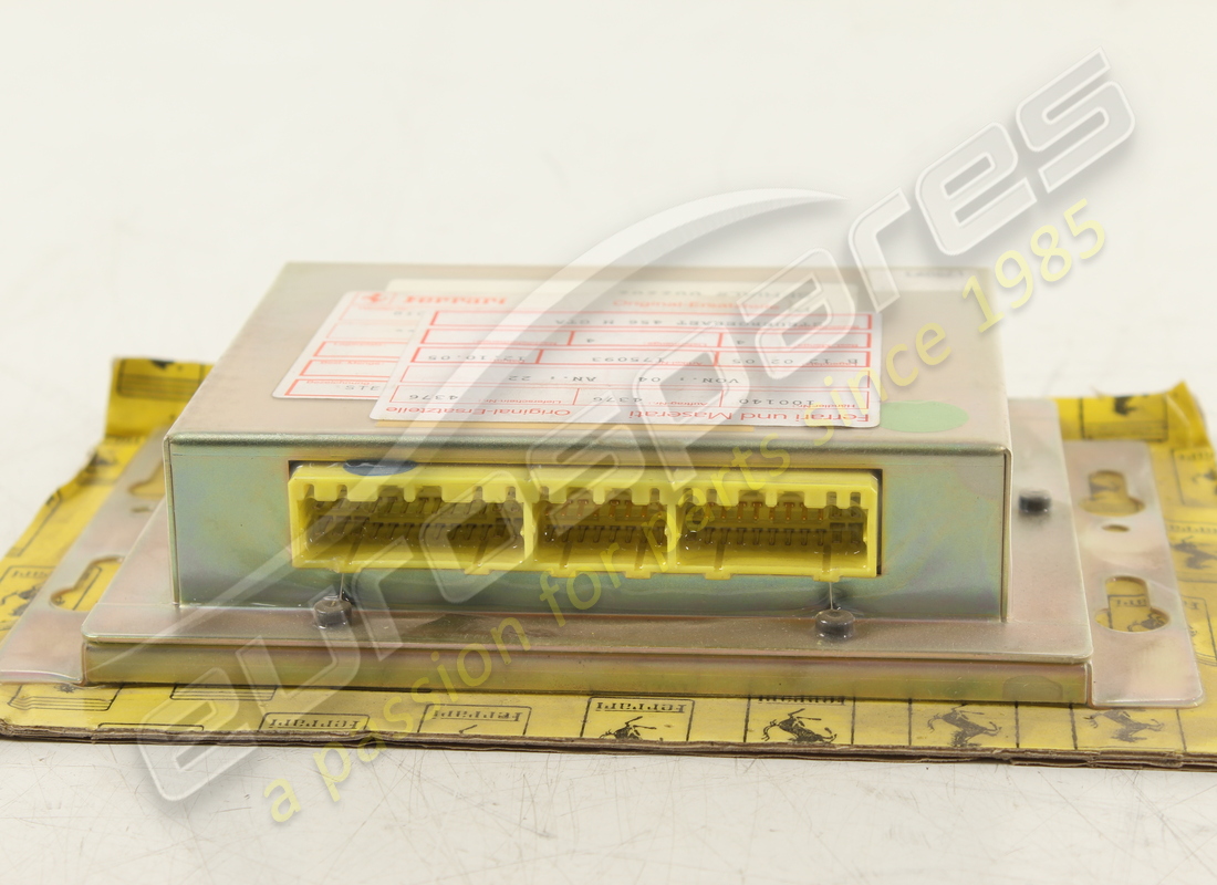 nueva ferrariestación de control electrónico. número de parte 175093 (2)