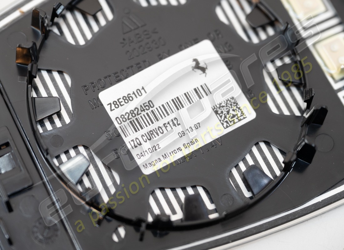 NUEVO FERRARI ESPEJO TRASERO EXTERNO IZQUIERDO. NÚMERO DE PARTE 82824500 (3) nuevo ferrari espejo trasero externo izquierdo. número de parte 82824500 (3)