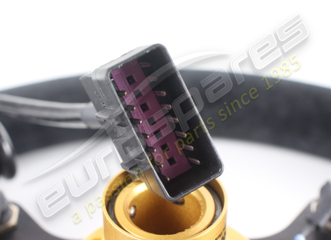 NUEVO FERRARI VOLANTE COMPLETO. NÚMERO DE PARTE 272167 (10) nuevo ferrari volante completo. número de parte 272167 (10)