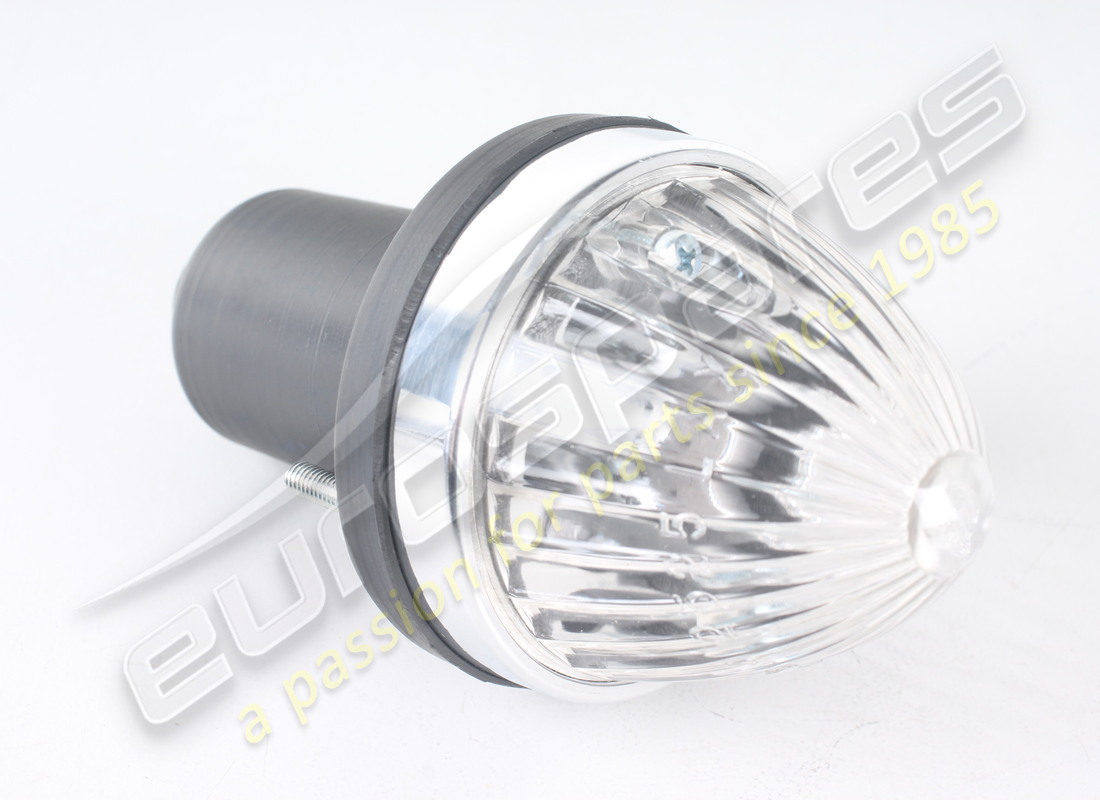 NUEVO CONJUNTO DE LUZ LATERAL DELANTERA EUROSPARES (MODELO ANTIGUO). NÚMERO DE PIEZA 2398217100 (1) nuevo conjunto de luz lateral delantera eurospares (modelo antiguo). número de pieza 2398217100 (1)