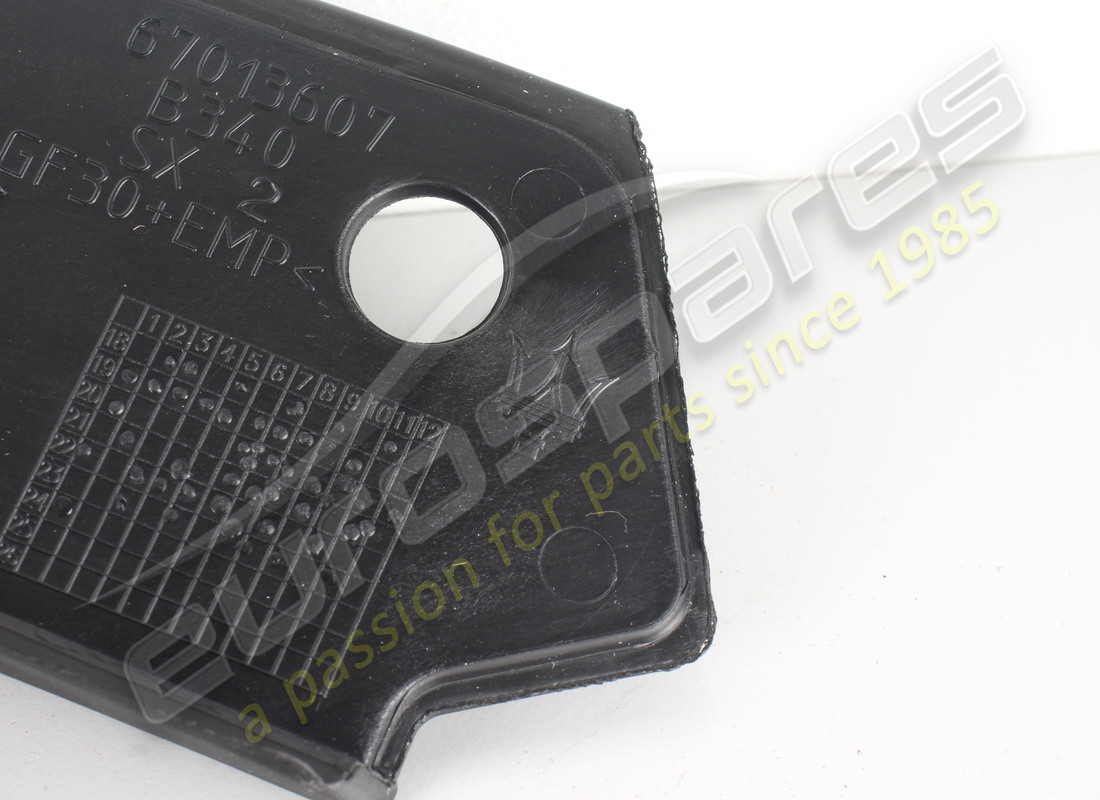 nueva moldura izquierda maserati. número de parte 670142160 (7)