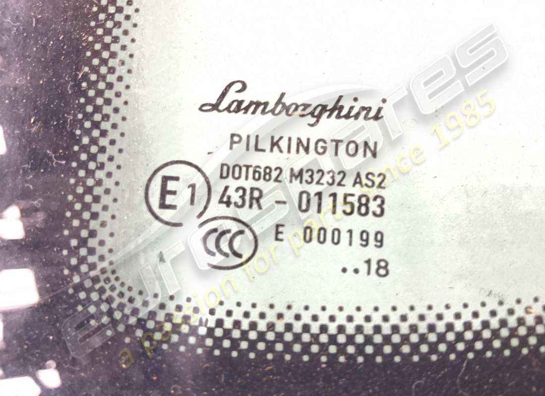 número de pieza de ventana triángulo derecha de lamborghini usada 4t0845116c (2)