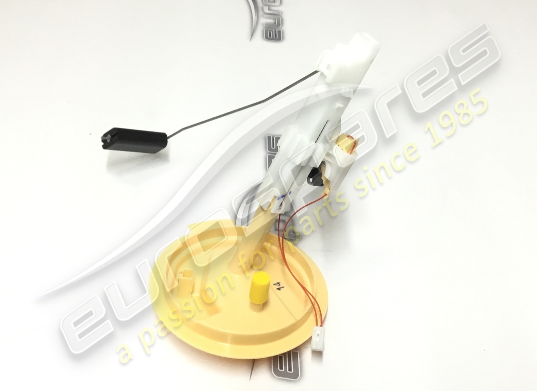 nuevo maserati sensor de nivel de combustible derecho. número de parte 670004172 (2)