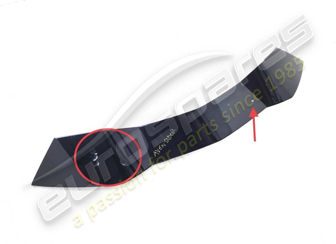 SPOILER TRASERO Lamborghini DAÑADO. NÚMERO DE PARTE 470827933 (1)