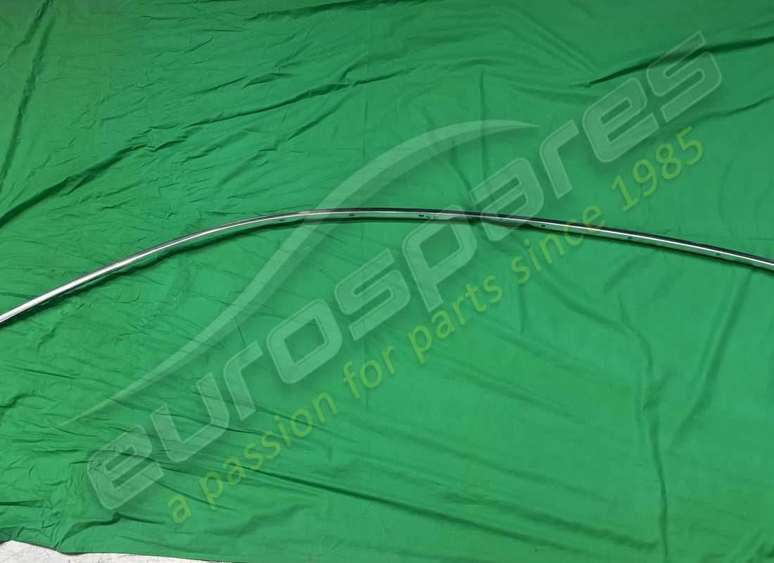 UTILIZADO Maserati MODANATURA LAT. CROMATA COMPLETA . NÚMERO DE PARTE 670043123 (1)