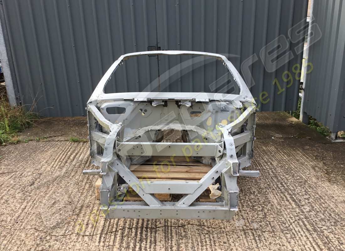 NUEVO (OTRO) EUROSPARESCHASIS DELANTERO (LHD). NÚMERO DE PARTE EAP1373993 (2) nuevo (otro) eurospareschasis delantero (lhd). número de parte eap1373993 (2)