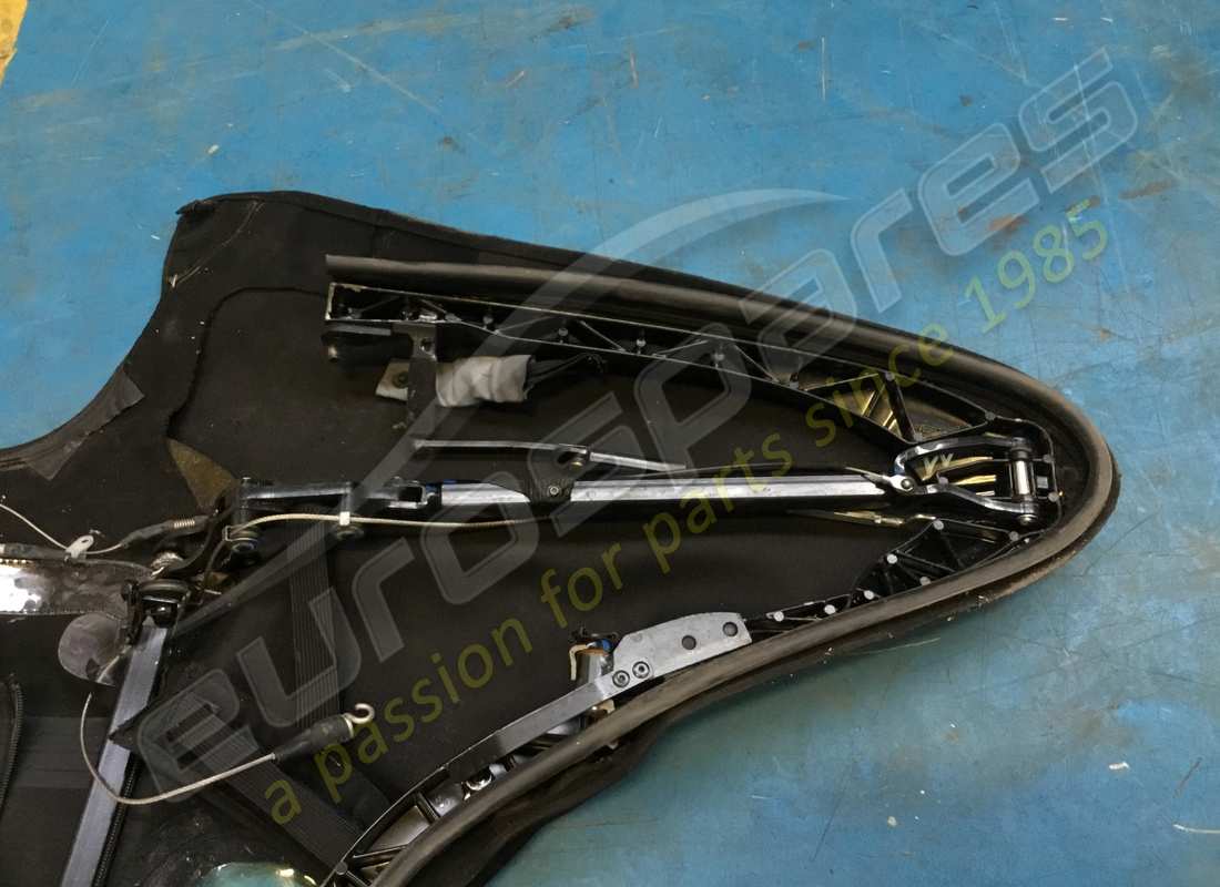 embellecedor externo negro completo ferrari usado. número de parte 66374600 (8)