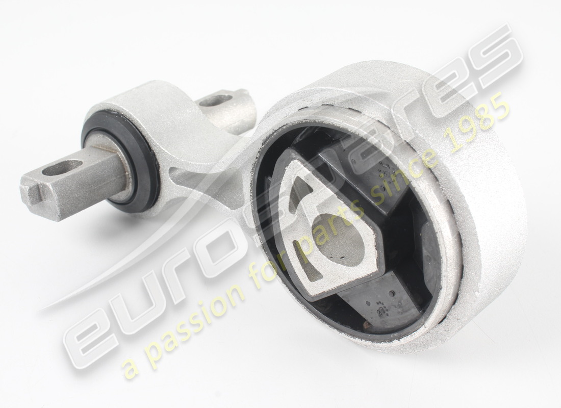 new maserati high connecting rod mount. part number 670004297 (1)