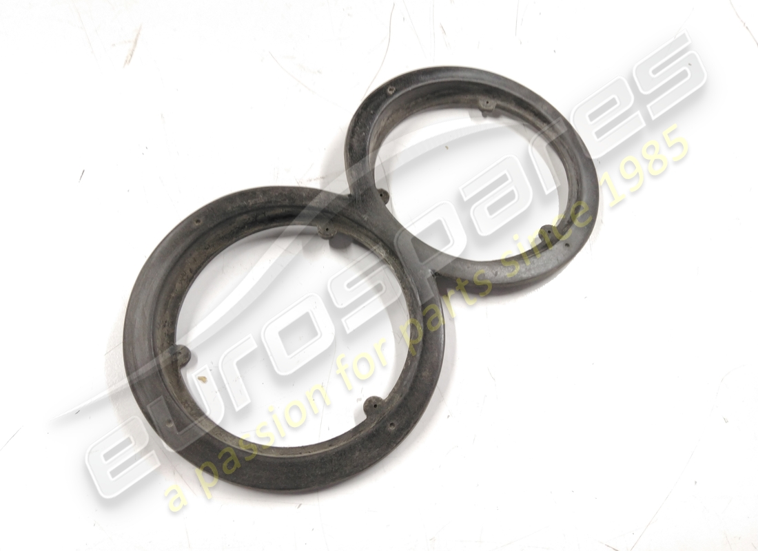nuevos ferrari anillos de soporte de lámpara trasera derecha. número de parte 62398600 (1)