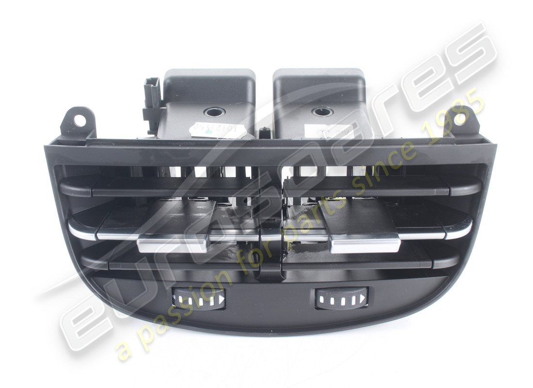 NUEVO MASERATI VENTILACIÓN DE AIRE TRASERA. NÚMERO DE PIEZA 670150960 (2) nuevo maserati ventilación de aire trasera. número de pieza 670150960 (2)