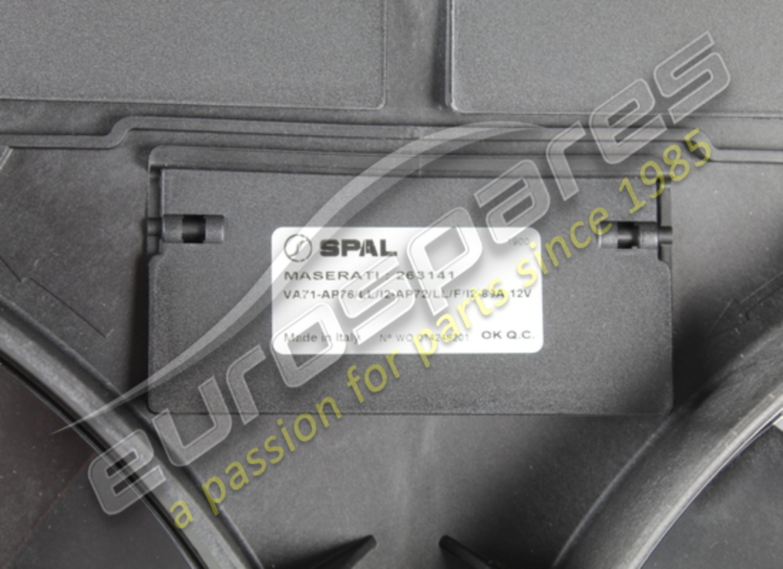 NUEVO JUEGO COMPLETO DE ELECTROVENTILADORES MASERATI. NÚMERO DE PIEZA 263141 (4) nuevo juego completo de electroventiladores maserati. número de pieza 263141 (4)