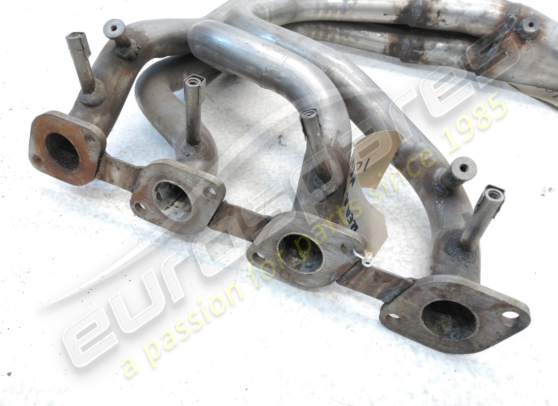 nuevo ferrari 208gt4 74-80 colector trasero. número de parte 108434 (3)