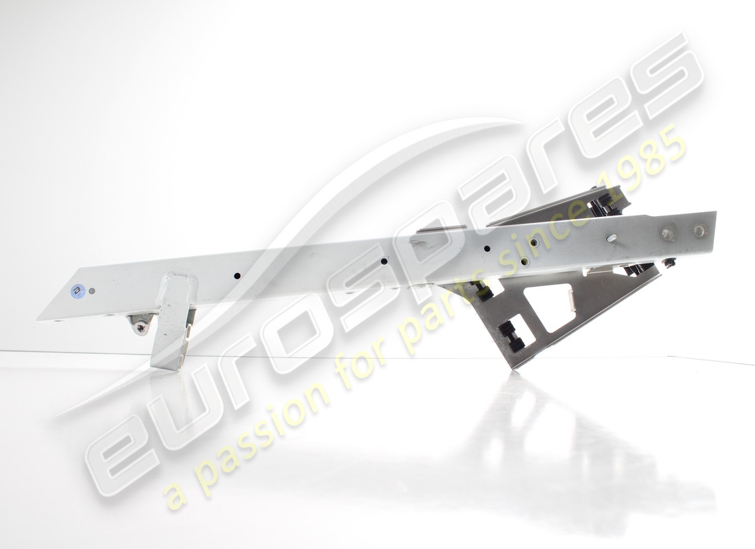 SOPORTE Y RIEL DERECHO Eurospares USADOS. NÚMERO DE PARTE EAP1373984 (1)