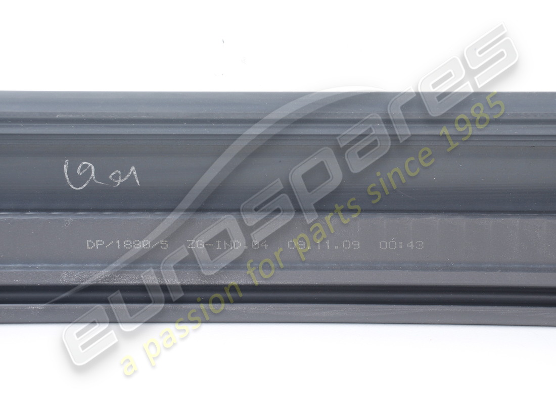 nueva junta de capote delantera ferrari. número de pieza 80458300 (4)