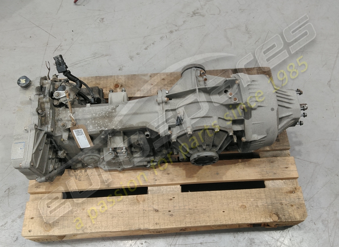 USADA Ferrari CAJA DE CAMBIOS AUTOMATICA COMPLETA . NÚMERO DE PARTE 164018 (1)