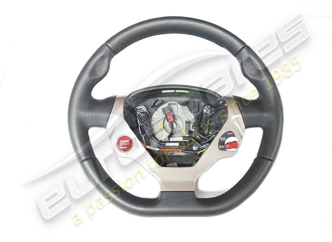 VOLANTE COMPLETO Ferrari USADO. NÚMERO DE PARTE 83076300 (1)