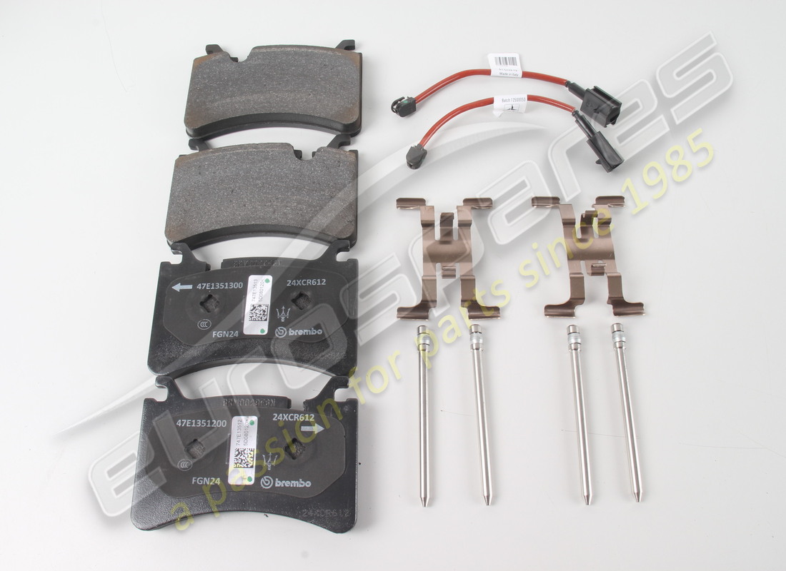 nuevo kit trasero maserati mc20 pastillas de freno. número de pieza 673012307 (1)