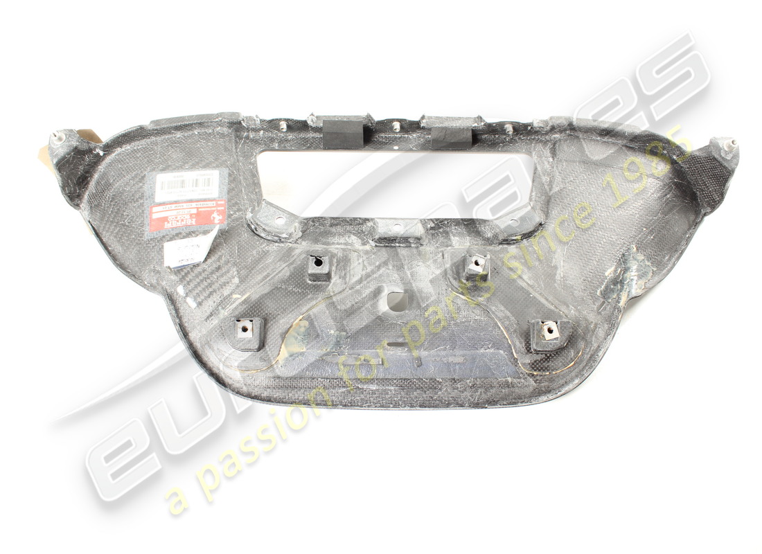 placa inferior del conducto del spoiler trasero ferrari usada. número de parte 958436 (2)