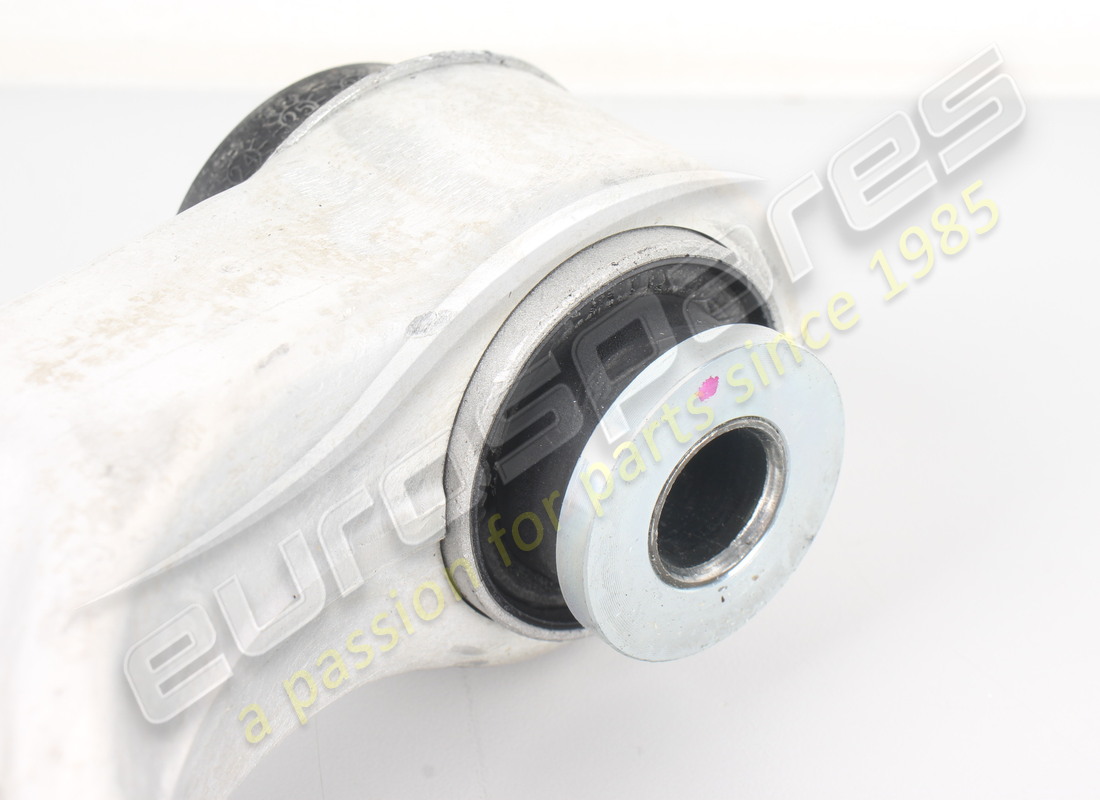 nuevo maserati brazo de suspensión inferior delantero izquierdo. número de pieza 670213730 (2)