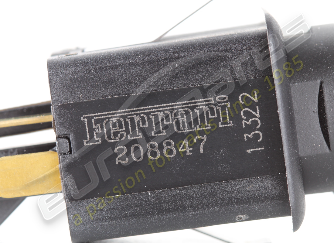 NUEVO INTERRUPTOR FERRARI PARA LUZ DE ESTACIONAMIENTO. NÚMERO DE PIEZA 208847 (4) nuevo interruptor ferrari para luz de estacionamiento. número de pieza 208847 (4)
