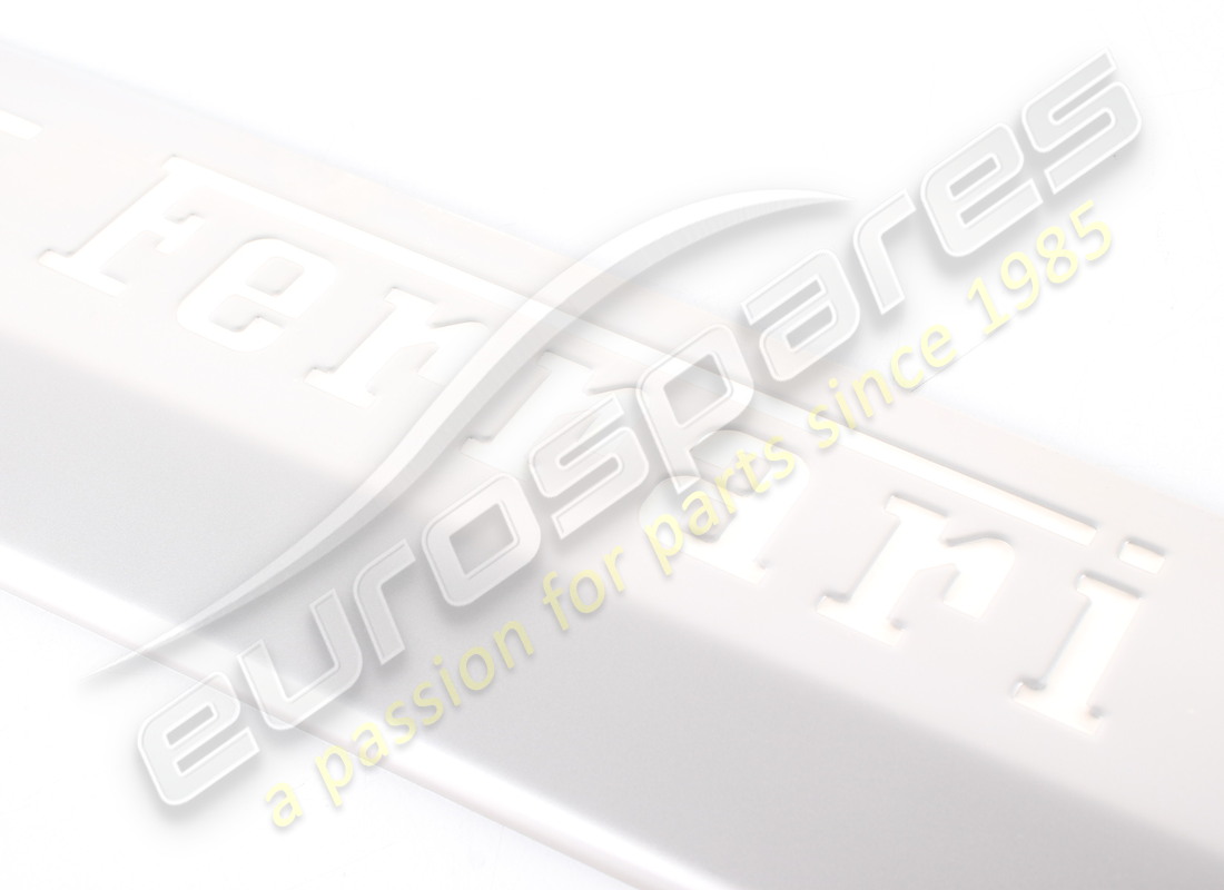 nuevo plato de protección del derecho ferrari. número de parte 81361800 (3)