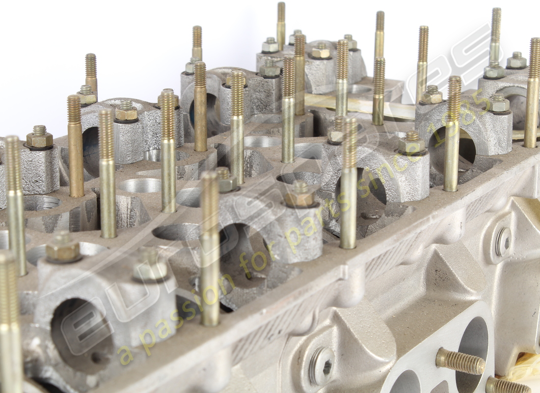 NUEVA CULATA DEL CILINDRO DERECHA FERRARI COMPLETA. NÚMERO DE PARTE 126510 (5) nueva culata del cilindro derecha ferrari completa. número de parte 126510 (5)