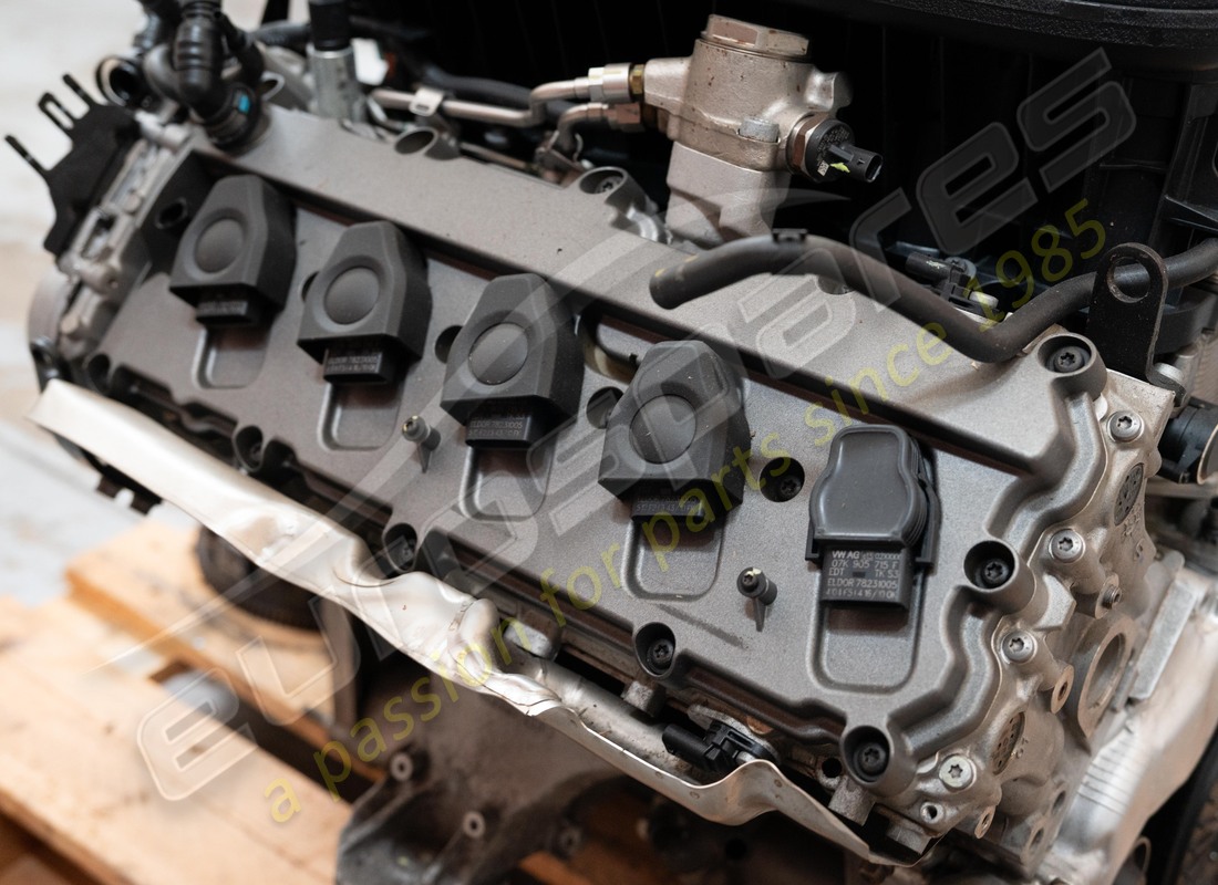 MOTOR LAMBORGHINI LP560 GALLARDO USADO. NÚMERO DE PIEZA MR00Y9Q07L (7) motor lamborghini lp560 gallardo usado. número de pieza mr00y9q07l (7)