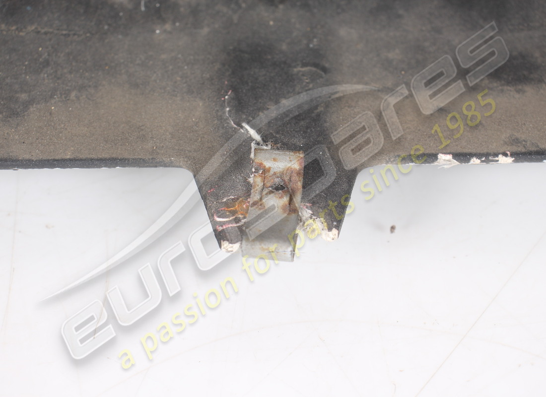 PARACHOQUES DELANTERO FERRARI USADO. NÚMERO DE PARTE 64861610 (17) parachoques delantero ferrari usado. número de parte 64861610 (17)