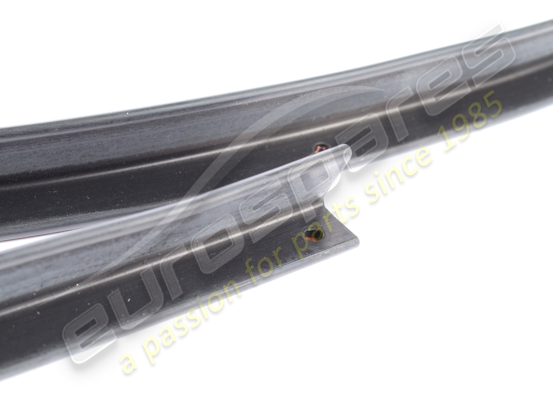 NUEVO FERRARI PARACHOQUES DELANTERO. NÚMERO DE PIEZA 85688500 (2) nuevo ferrari parachoques delantero. número de pieza 85688500 (2)