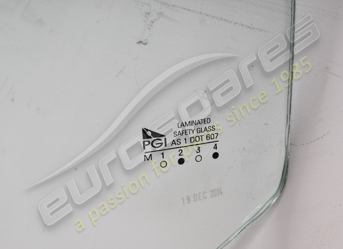 nuevo (otros) eurospares parabrisas 246 gt y gts 206 gt (tintado de verde). número de pieza 20030201 (2)