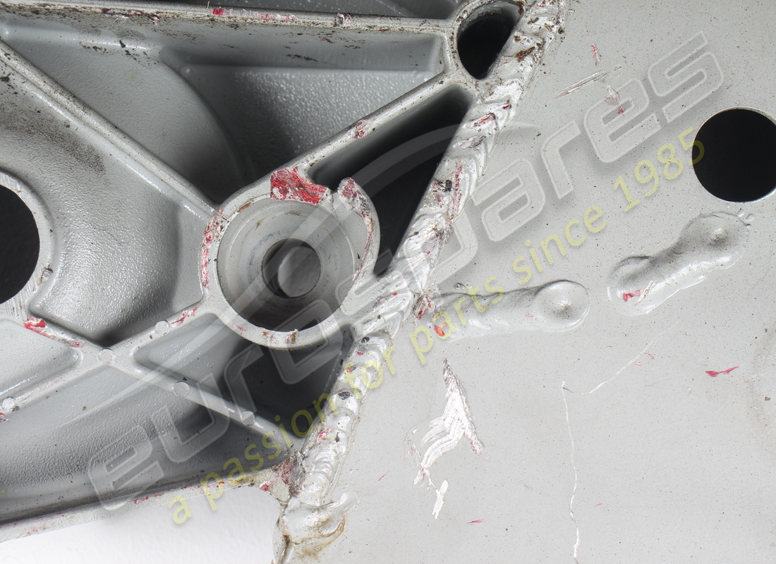 SUBCHASIS DEL MOTOR FERRARI USADO. NÚMERO DE PARTE 265529 (6) subchasis del motor ferrari usado. número de parte 265529 (6)