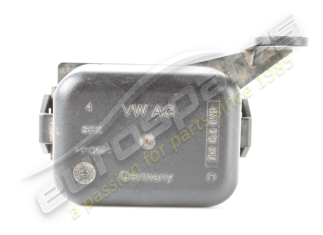 SILENCIADOR USADO LAMBORGHINI PL73. NÚMERO DE PIEZA 4M0616010C (3) silenciador usado lamborghini pl73. número de pieza 4m0616010c (3)