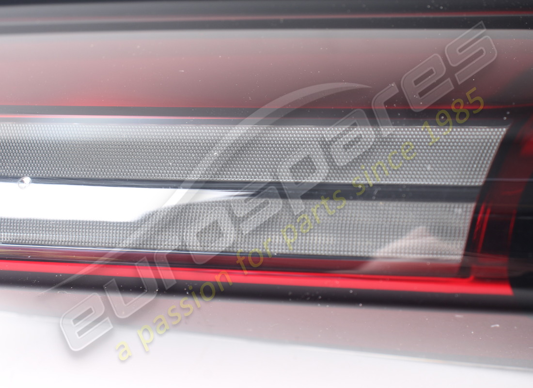 nueva luz trasera izquierda ferrari. número de parte 919257 (5)
