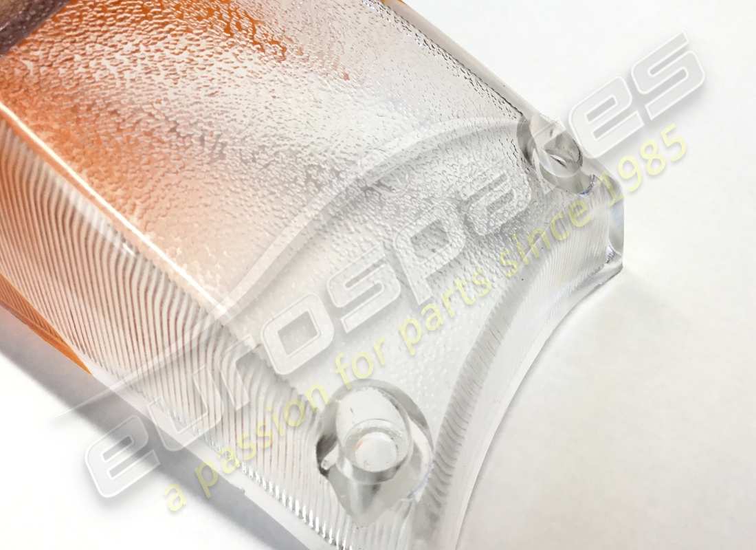 nuevo (otro) maserati vidrio de luz antiniebla. número de parte 107bl58650 (2)