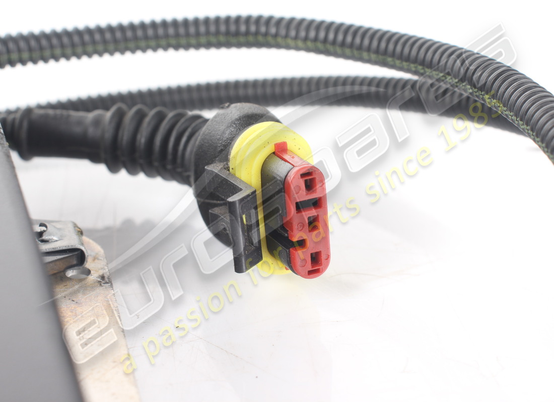 NODO DE COLUMNA DE DIRECCIÓN USADO FERRARI. NÚMERO DE PIEZA 269726 (2) nodo de columna de dirección usado ferrari. número de pieza 269726 (2)