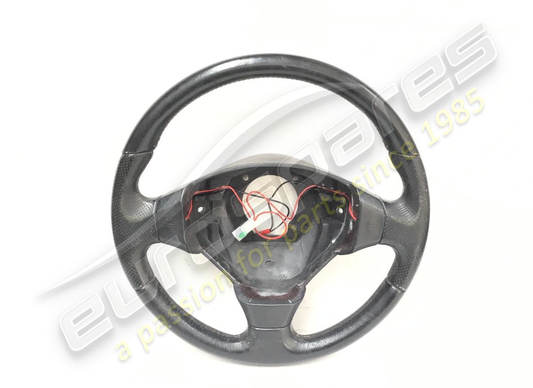VOLANTE Ferrari USADO COMPLETO. NÚMERO DE PARTE 165021 (1)