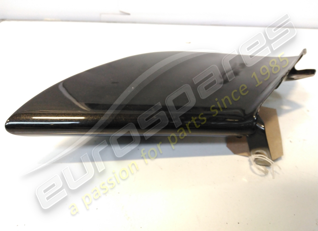 divisor de flujo del flanco izquierdo ferrari usado. número de parte 87029400 (2)