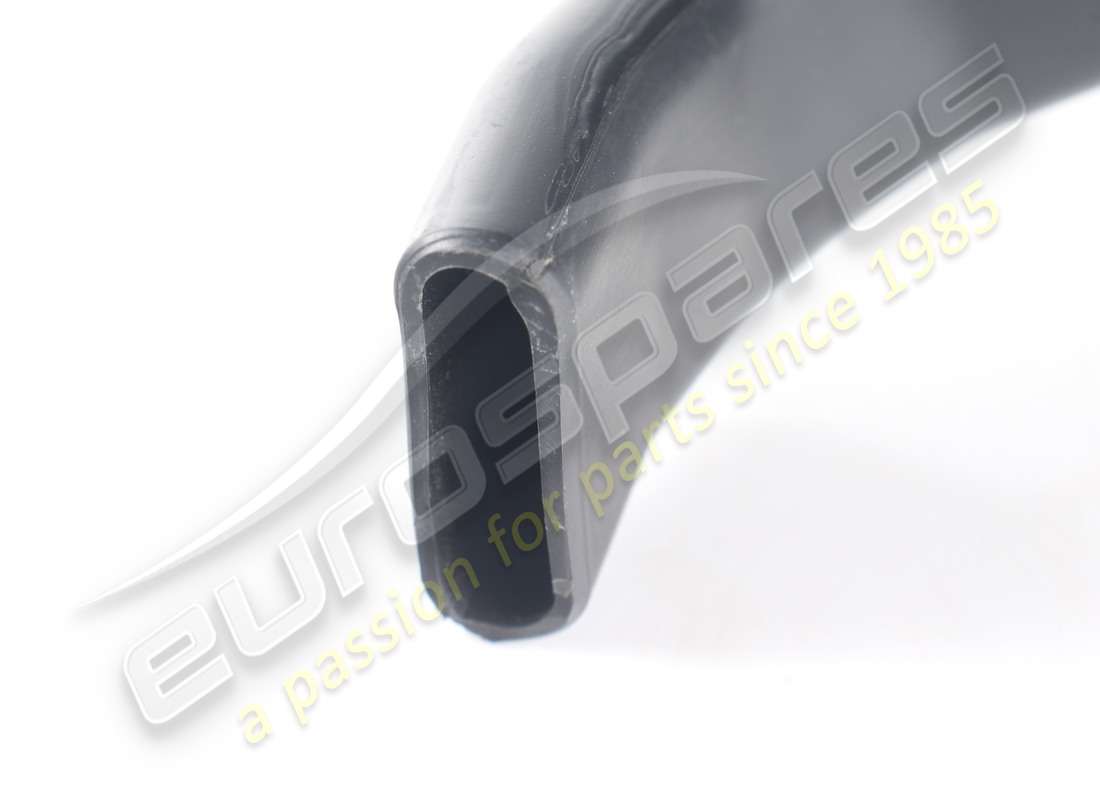 MANGUERA DE DRENAJE DE AGUA USADA LAMBORGHINI. NÚMERO DE PIEZA 4T7825598 (4) manguera de drenaje de agua usada lamborghini. número de pieza 4t7825598 (4)