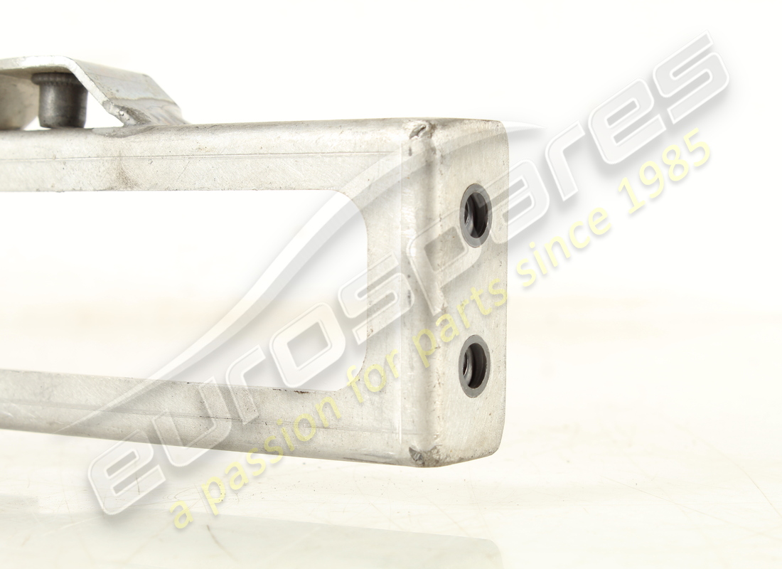 USED LAMBORGHINI BRACKET LATERALE RADIAT.3. PART NUMBER 470813983A (3) used lamborghini bracket laterale radiat.3. part number 470813983a (3)