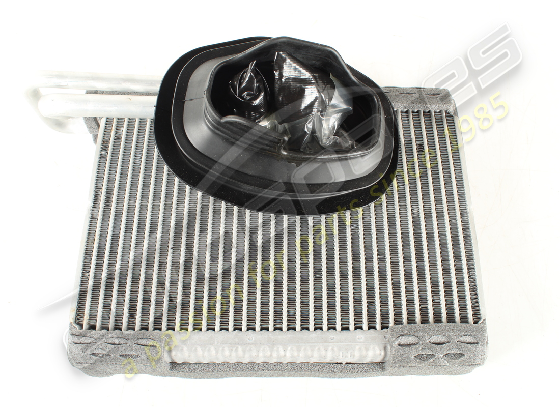USED LAMBORGHINI EVAPORATOR. PART NUMBER 4S0820102A (3) used lamborghini evaporator. part number 4s0820102a (3)