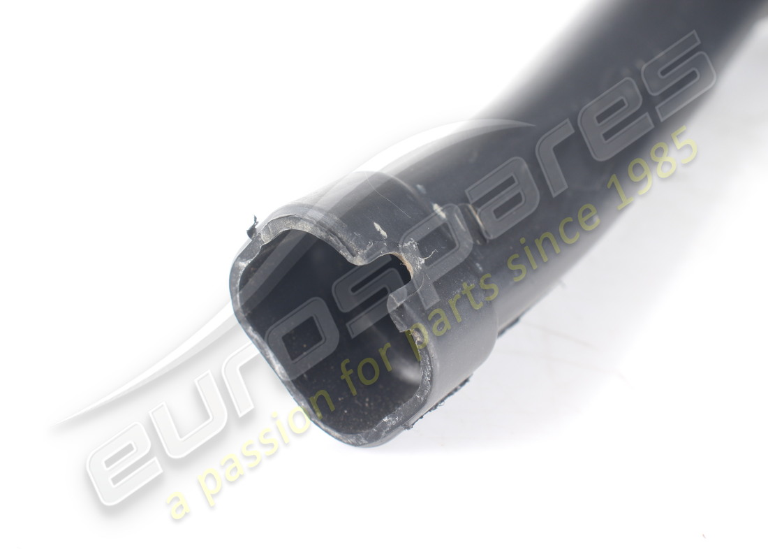 MANGUERA DE DRENAJE DE AGUA USADA LAMBORGHINI. NÚMERO DE PIEZA 4T7825598 (2) manguera de drenaje de agua usada lamborghini. número de pieza 4t7825598 (2)