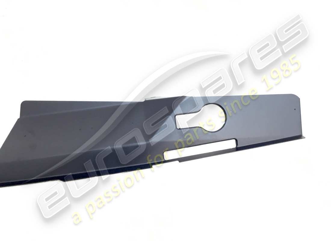 nueva protección lateral derecha ferrari. número de parte 64501500 (2)