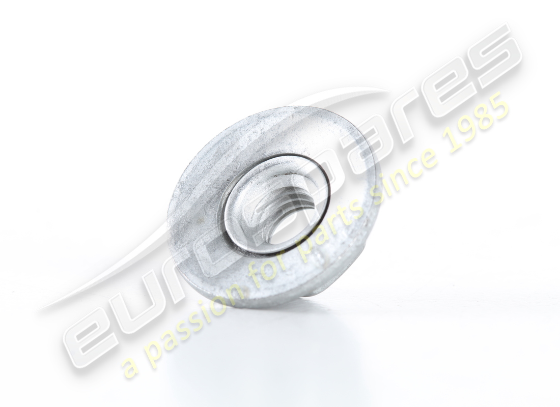 nueva tuerca maserati. número de parte 675000093 (2)