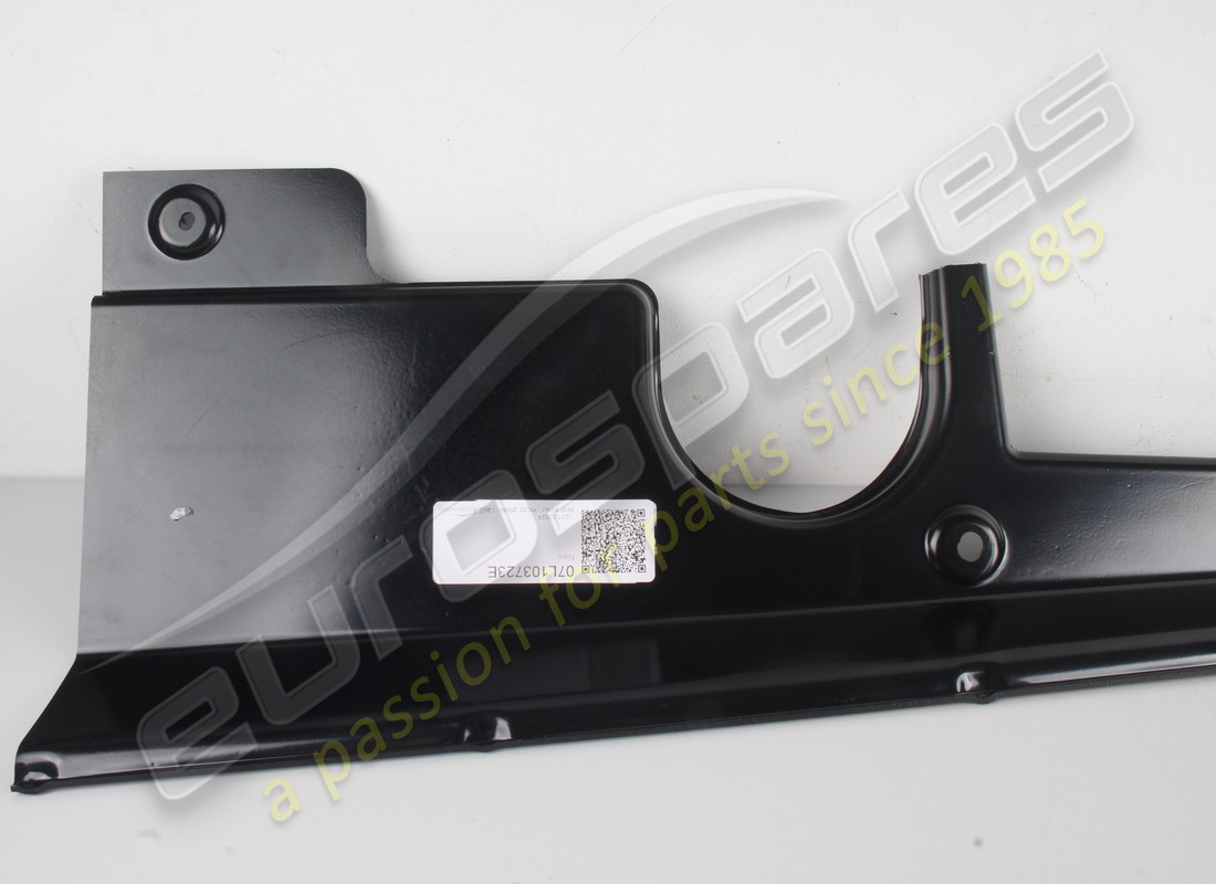 nueva cubierta del bahía del motor lamborghini. número de parte 07l103723e (2)
